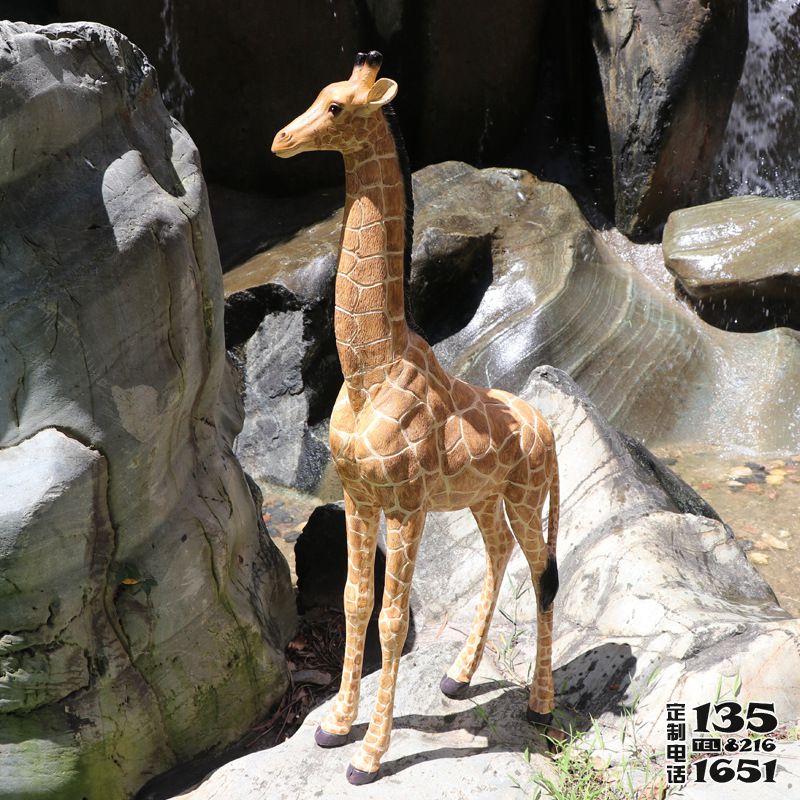 公園戶外景區創意玻璃鋼仿真動物長頸鹿雕塑 公園戶外景區創意玻璃鋼仿真動物長頸鹿雕塑
