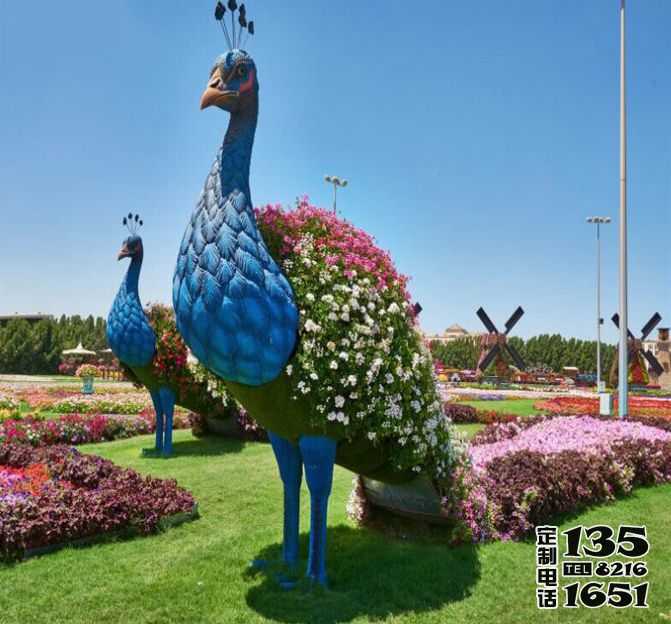 公園草坪戶(hù)外大型仿真彩繪動(dòng)物景觀孔雀雕塑 公園草坪戶(hù)外大型仿真彩繪動(dòng)物景觀孔雀雕塑